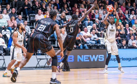 20241101 Newcastle Eagles v Manchester Basketball (Gary Forster) 051